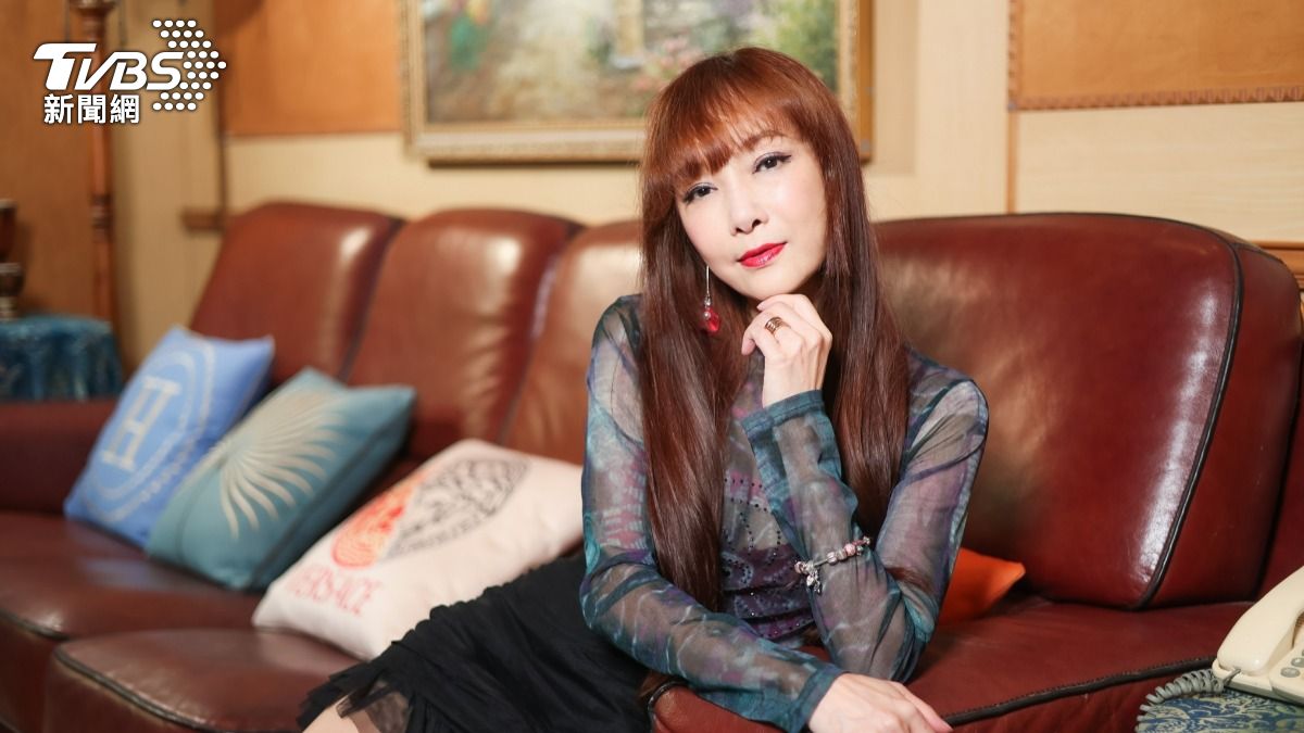 女兒愛女生怎辦?美魔女胡文英沉默3年等她出櫃 娶媳婦遭指「命不好」