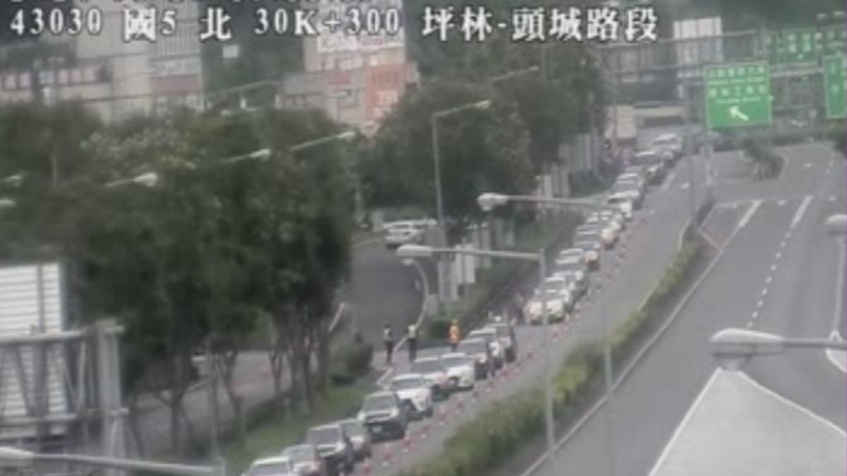 國5宜蘭頭城路段即時路況影像。(圖/翻攝高公局)
