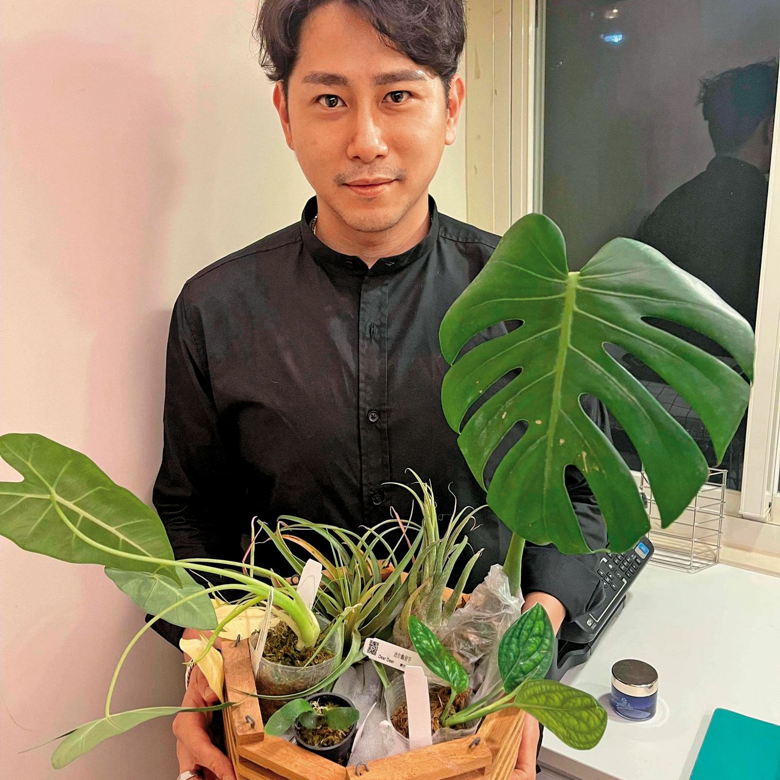 杜秉澄(圖)遭收押後,徐巧芯自爆此案與他切割,杜秉澄指徐巧芯瘋了。(圖/翻攝自杜秉澄臉書)
