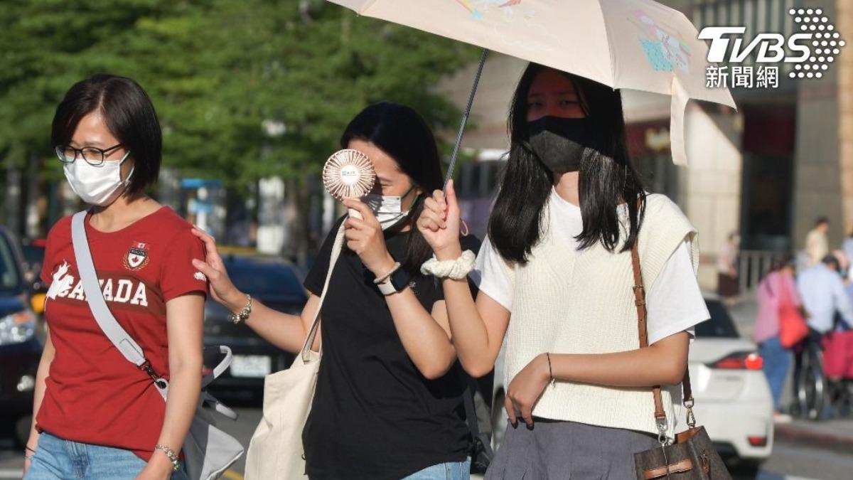 全台熱炸!台東大武高溫飆36.2度 大台北當心大雨襲