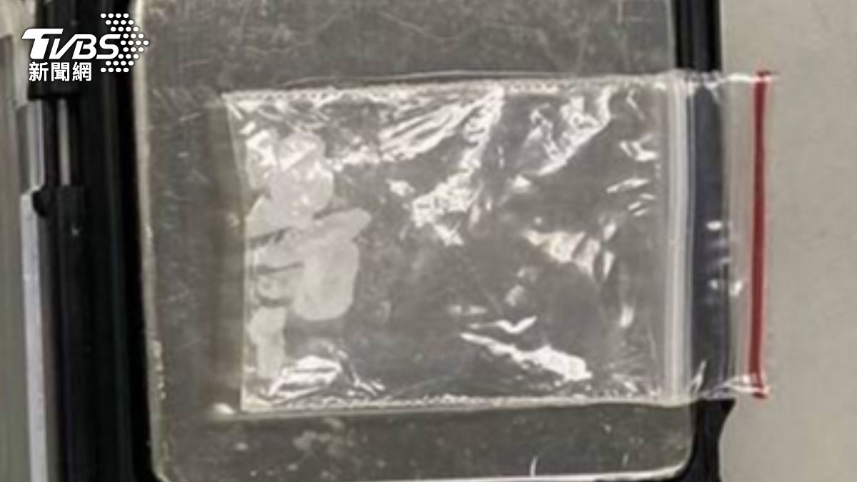 警方另外發現毒品K他命。(圖/TVBS)