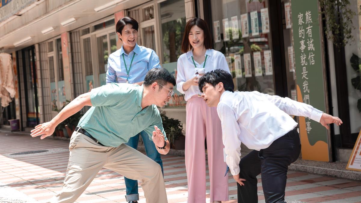 馬力歐(左)、姚淳耀(右)對豪宅屋主楊麗音頭痛不已。(圖/華視提供)