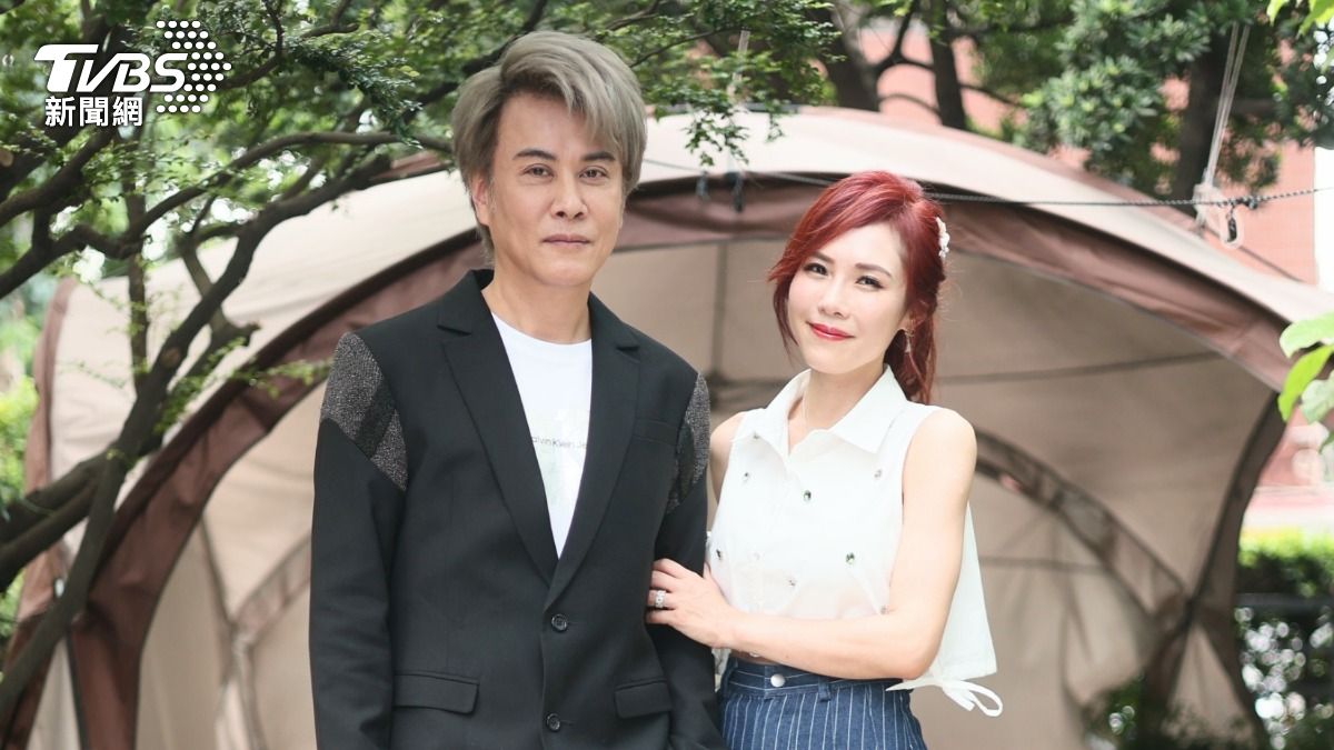 江志豐(左)對吳申梅下禁孕令,希望她暫時不要生小孩。(圖/趙世平攝)