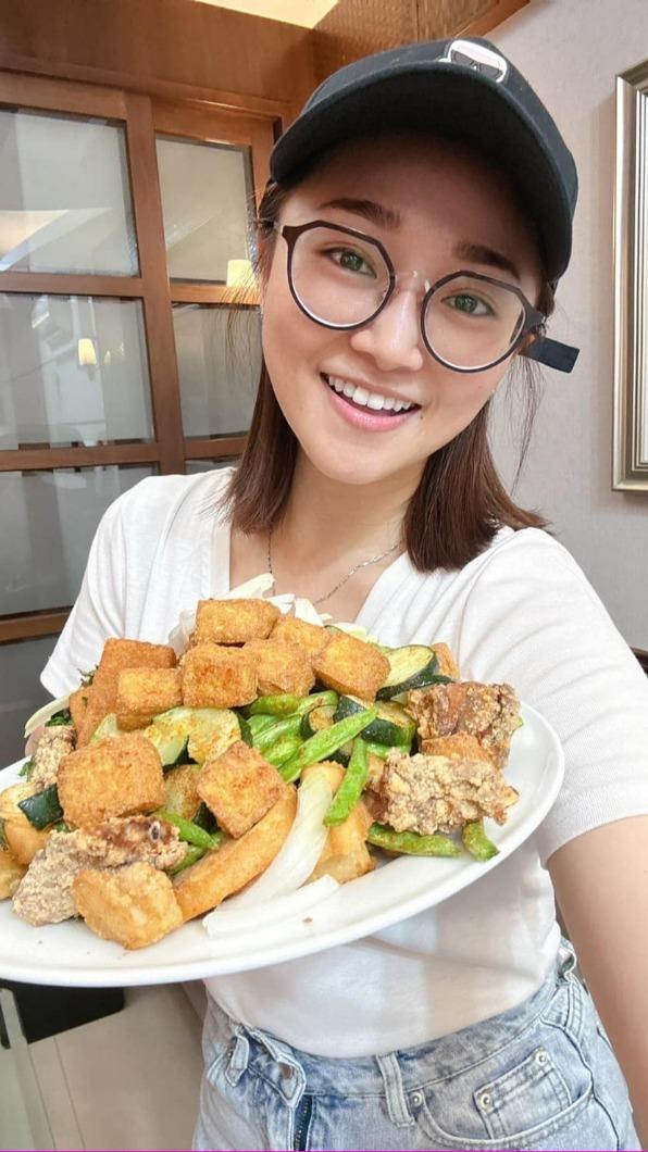 張文綺鹽酥雞副業經營有成。（圖／翻攝張文綺臉書）