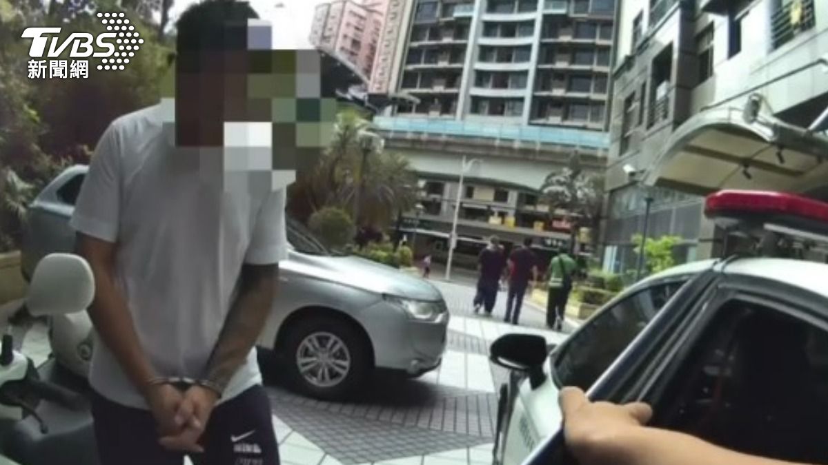 快訊/內湖商旅爆砍人糾紛!現場查獲毒品 1人刀傷送醫