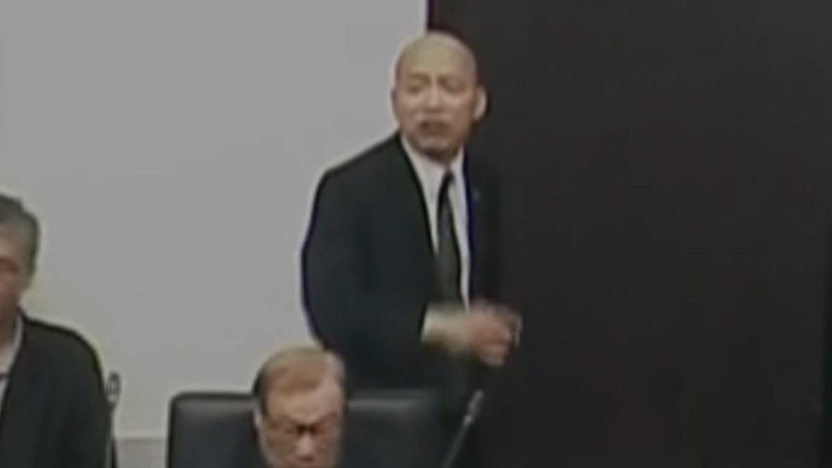最終韓國瑜直接氣到走人。(圖/翻攝自國會頻道)