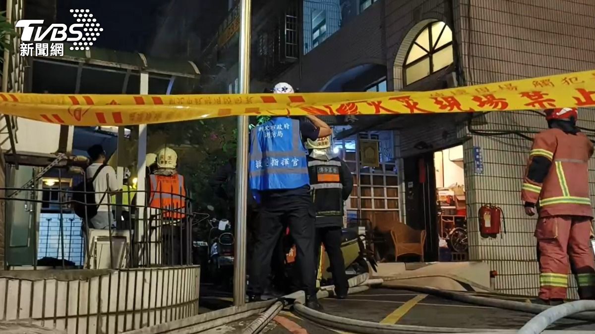 新北市土城今日凌晨發生3死火警。(圖/TVBS)
