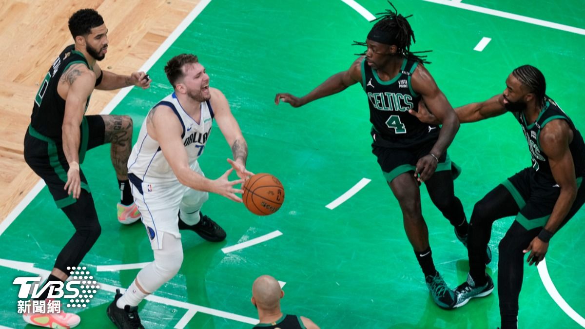 NBA/防守痛擊獨行俠!劍指8成勝率 綠衫軍1紀錄「25戰全勝」
