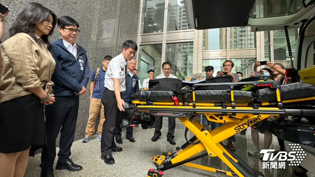 「麻辣鍋南霸天老四川」創辦人猝逝 冥誕前遺孀捐560萬救護車