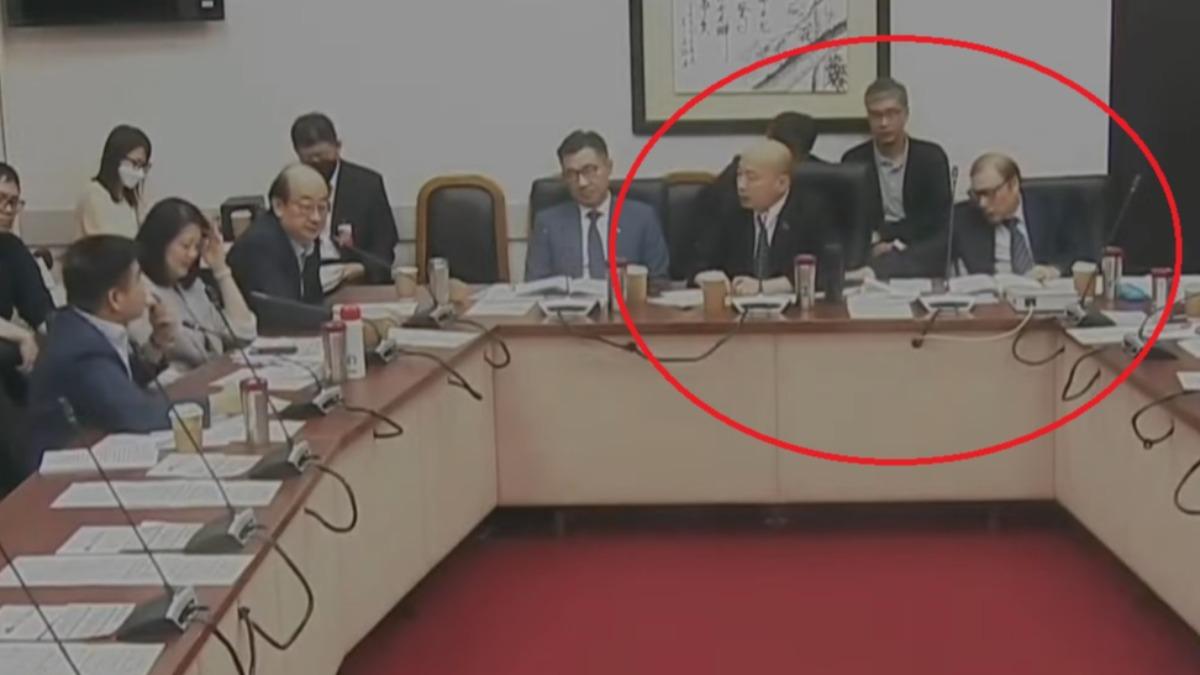 韓國瑜被莊瑞雄氣到火大!「這大咖」狂安撫急勸畫面曝光
