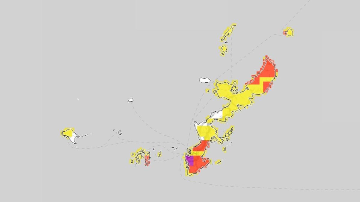 日本氣象廳也對沖繩多個地區發布山崩警報。(圖/翻攝自日本氣象廳)