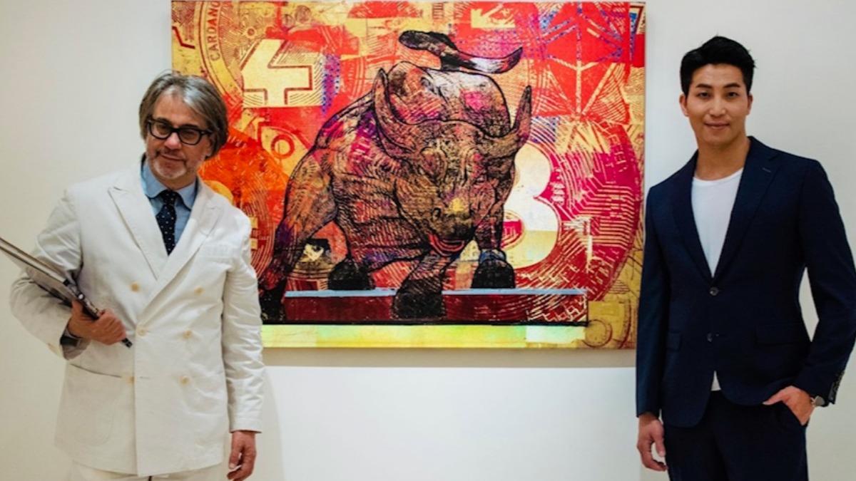 吳翔震看貨幣主題個展 「金牛座性格爆發」大推喊:太值得