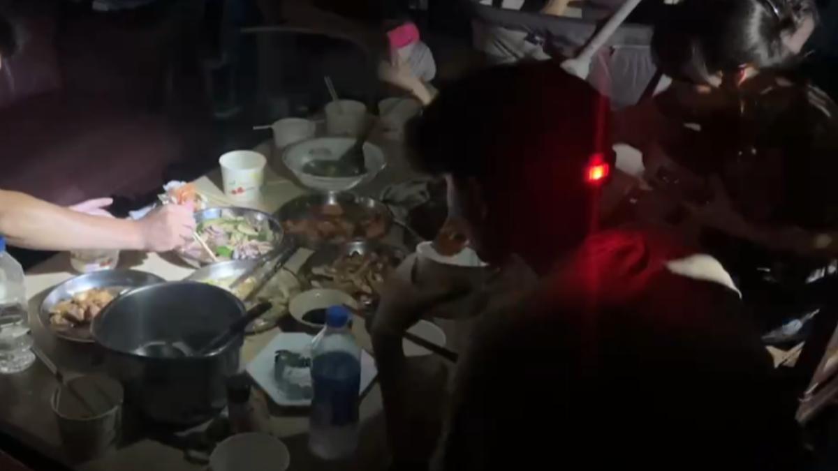 小琉球全島4千戶大停電　居民熱爆扇子搧風「戴頭燈」吃帝王蟹