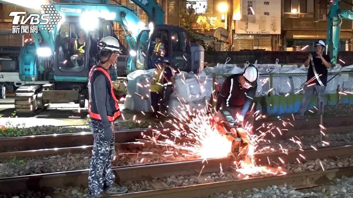 中壢車站有著「全國最醜車站」的不名譽紀錄,如今將正式拆除。(圖/TVBS)