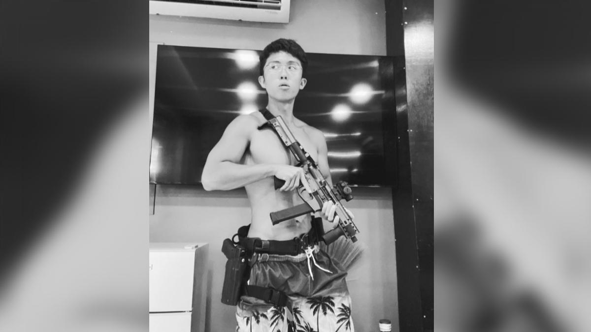 孫安佐的經紀人朱男預告他將展示自製武器。(圖/翻攝自孫安佐IG)