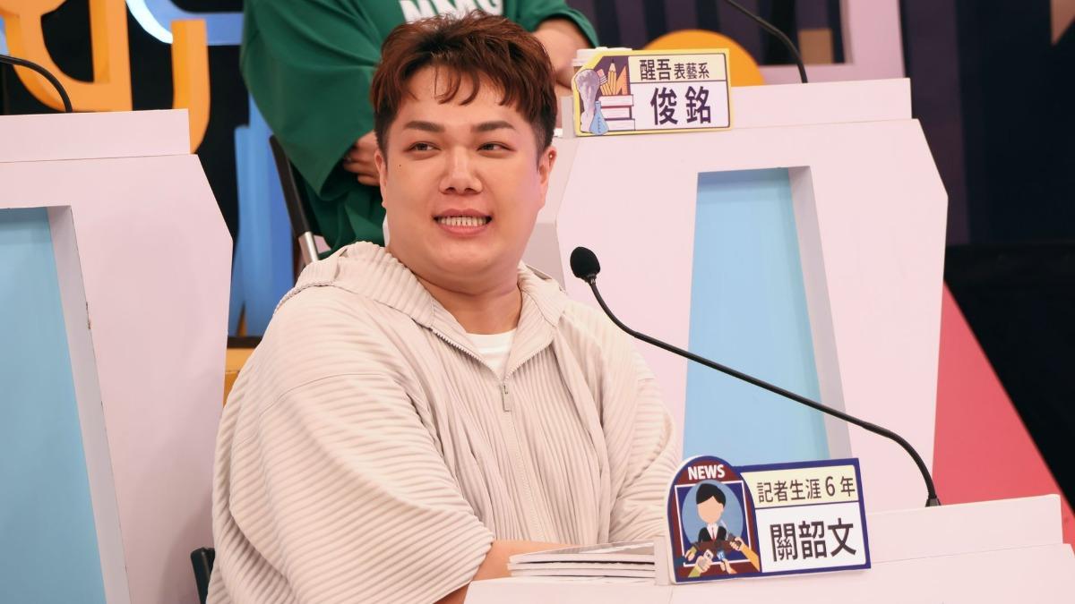 記者代表關韶文。（圖／中天提供）