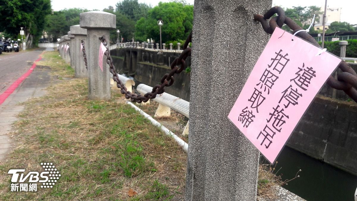 國道「龜速駕駛」橫行!網轟應扣牌:違停也該比照辦理