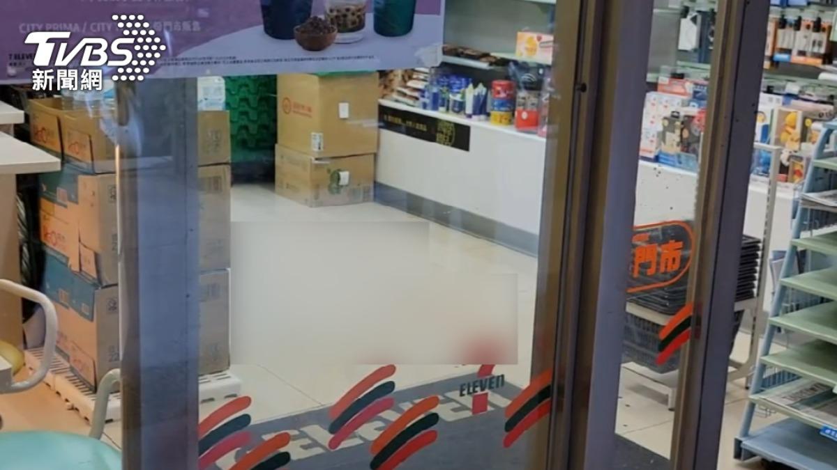 半夜到超商聽佛經!阿姨還想「超渡店員」 全網獻策:聖歌回擊