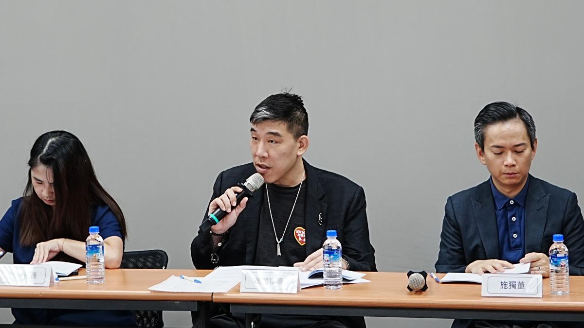 必應創造董事長周佑洋報告去年公司營運以及業務。(圖/必應創造提供)