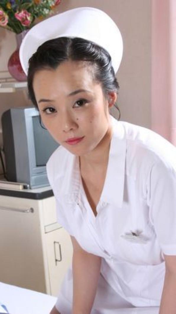 薰櫻子在2004年時曾是風靡一時的AV女優,但2年即宣告引退。(圖/翻攝自X)