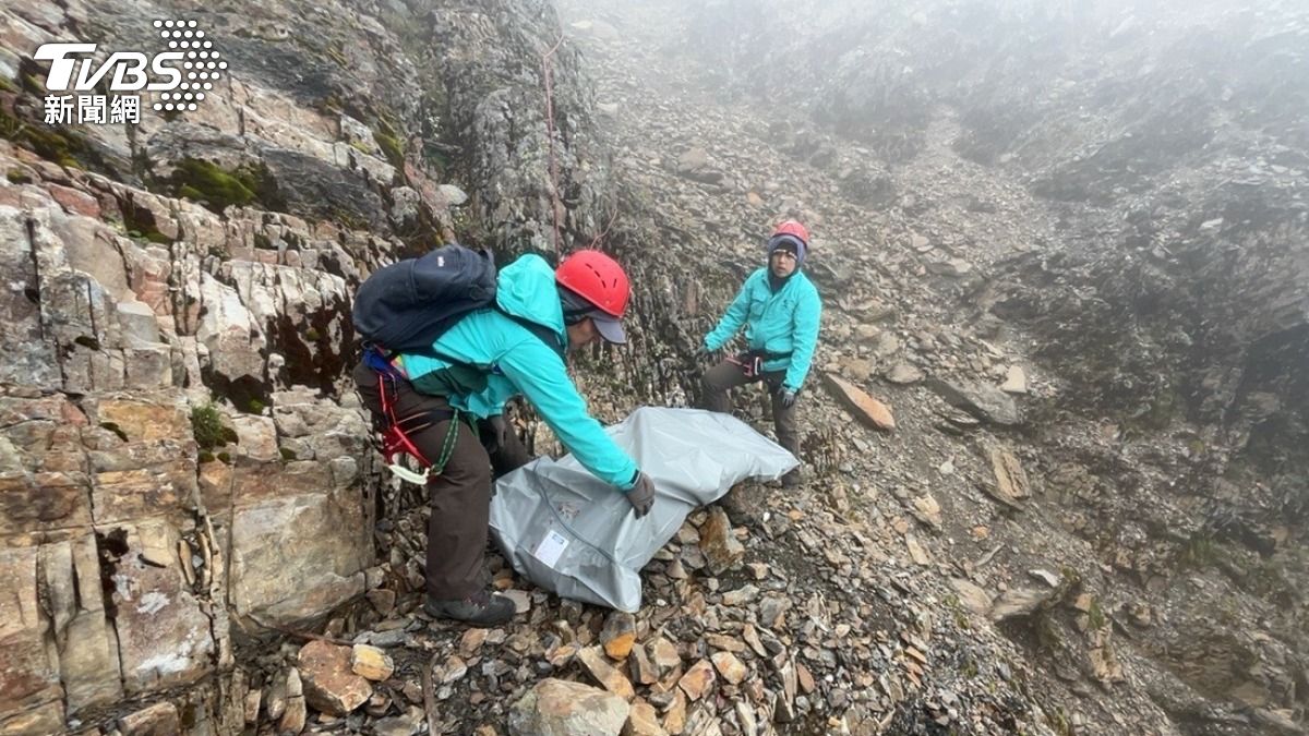 11人登玉山傳意外！　47歲男登頂後返程失足「摔落陡坡」亡