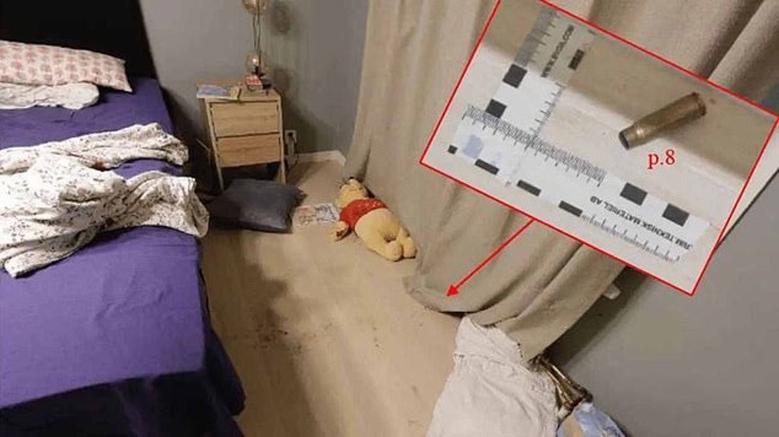 案發現場,小熊維尼躺地。(圖/翻自《每日郵報》)