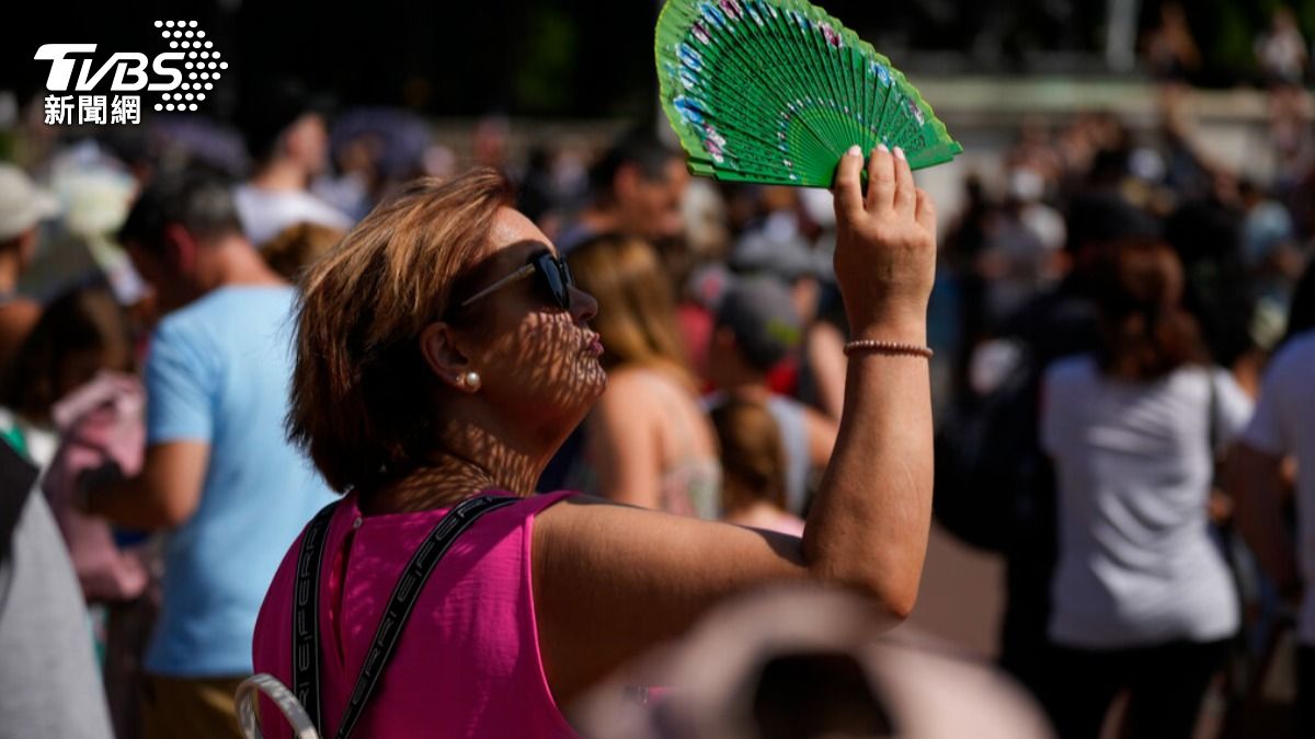 英國超過26℃算「熱浪」發警報? 印度網友狠酸:這是冷氣溫度