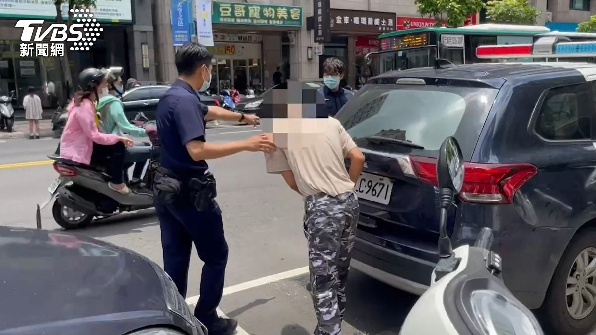 顏男被警方移送法辦。(圖/TVBS)