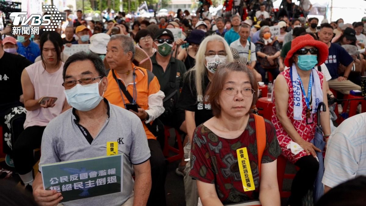 志工成箭靶挨罵!青鳥「網內互打」爆內鬨 他心累:傷害來自隊友