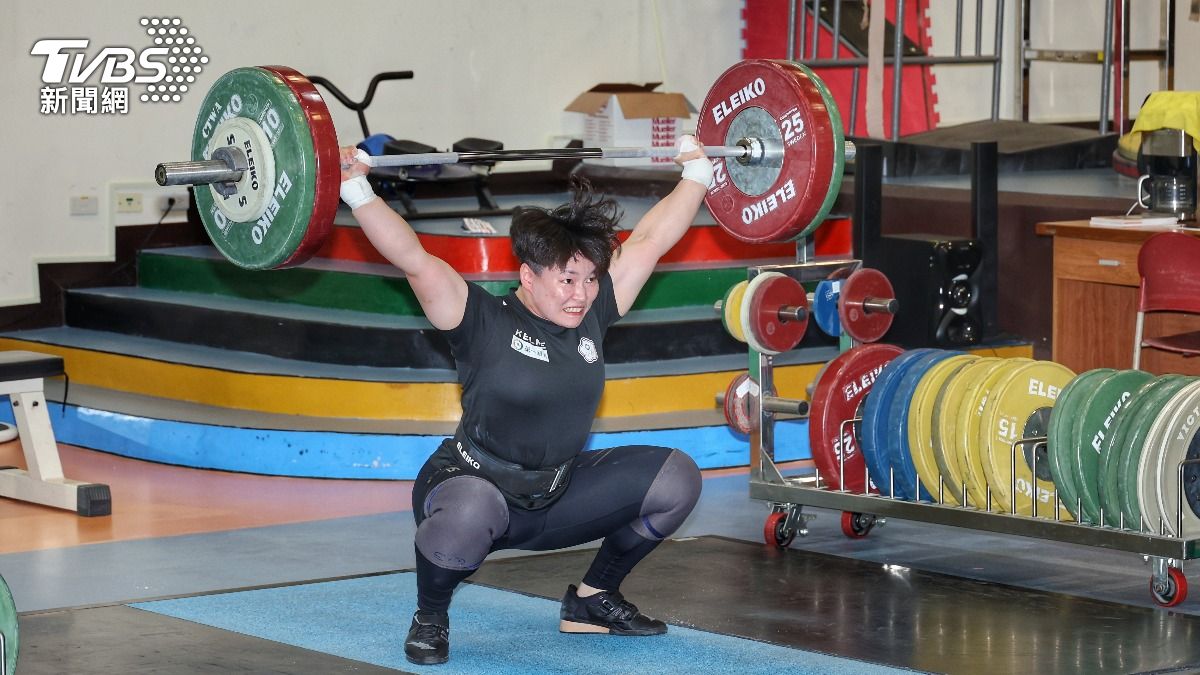 巴黎奧運舉重選手陳玟卉，目前為女子71公斤量級3項全國紀錄保持人。（圖／葉志明攝）