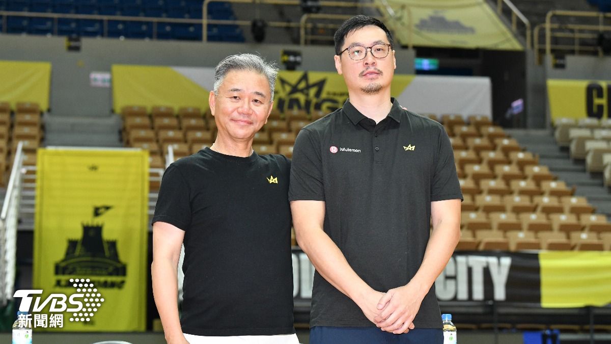 新北國王董事長王文祥、執行長陳信生。（圖／胡瑞麒攝）