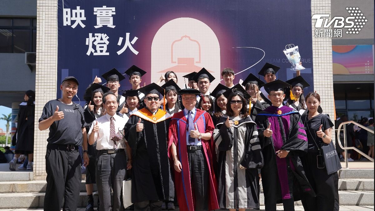 高師大畢典 美國達人秀魔術師驚喜現身！
