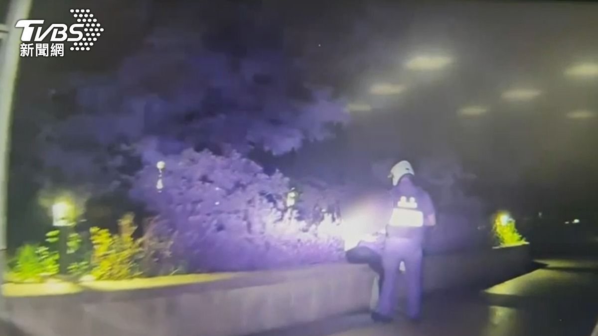 遇到超商就停車!詐團車手千元搭小黃領贓款 運將機警報案逮人