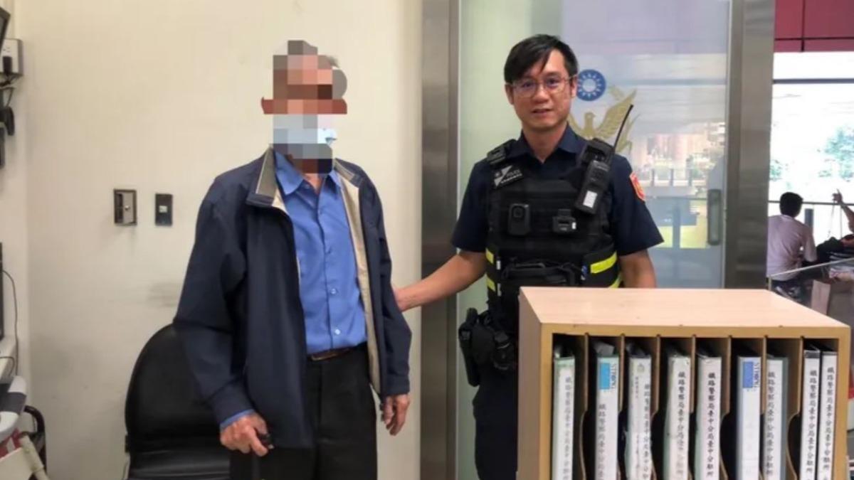 新北90歲阿公「到台中找親姊」!一抵達才想起…她死了 當場淚崩