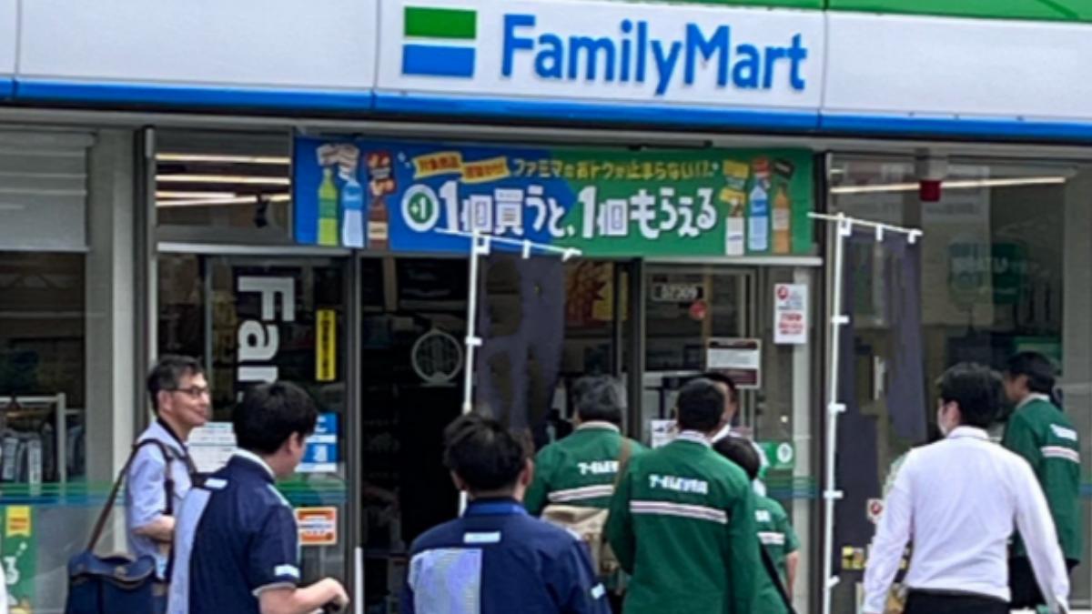 7-11、LAWSON店員「集體湧入全家」 日網傻眼:超商大戰