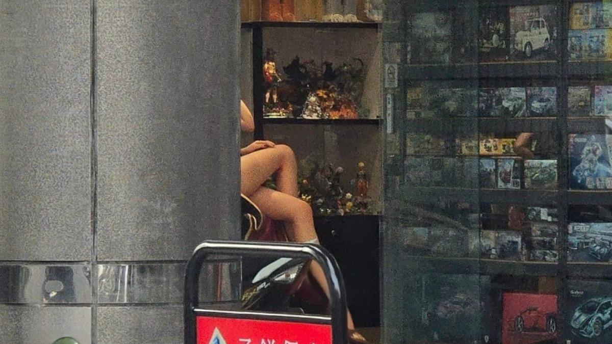 騎樓瞥見「絕美長腿」!一細節他越想越怪 闆娘真面目曝光