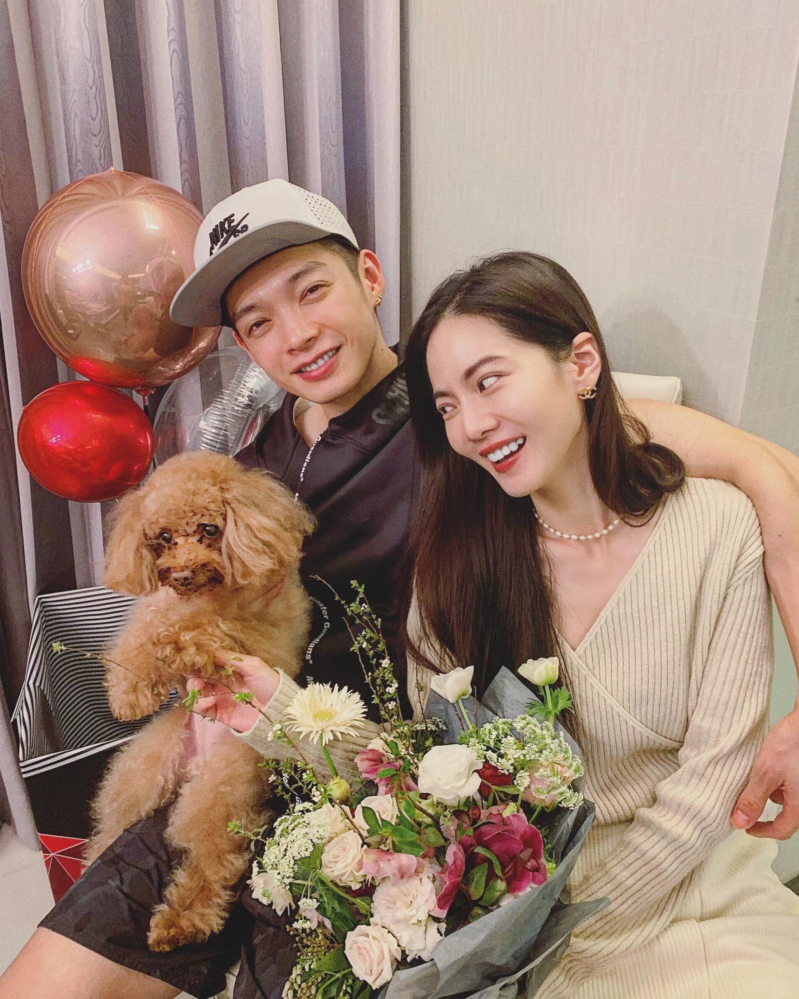 曾之喬與辰亦儒一度分手後復合,2020年兩人宣布結婚。(圖/翻攝自曾之喬臉書)