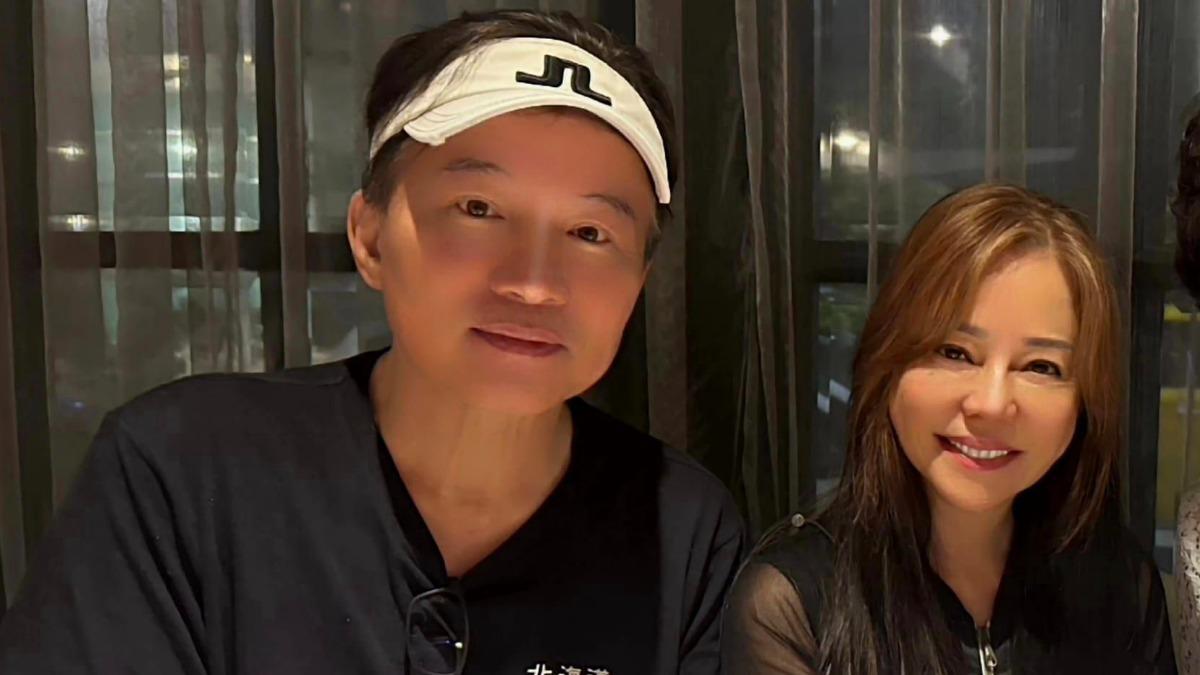 夫妻和好!孫鵬當車伕載老婆出門 狄鶯下車「這動作」恐被罰錢