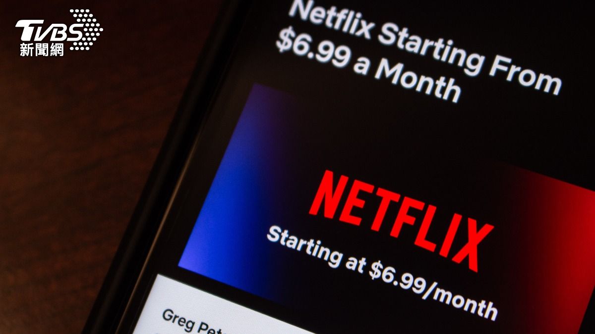 先前推出的「低價廣告方案」並未成功吸引更多用戶加入Netflix,使得廣告投放量未達預期。(圖/達志影像Shutterstock)