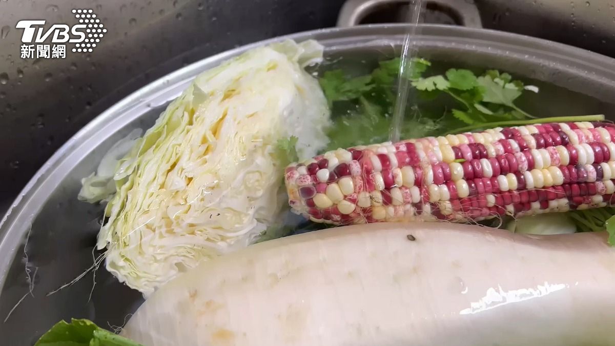 多知名餐廳「爆農藥超標」!微風、築間都上榜 食藥署開罰