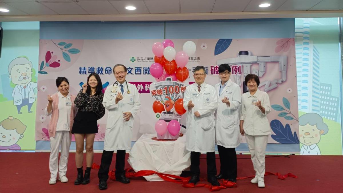 孫女(左二)去年8月決定動刀,手術相當順利。(圖/童綜合醫院提供)