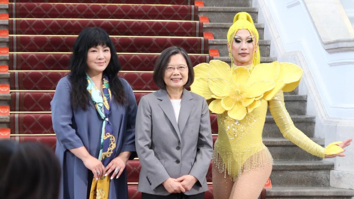 唐綺陽也出事!與蔡英文同框惹禍 疑遭小粉紅控「台獨」微博停擺1個月