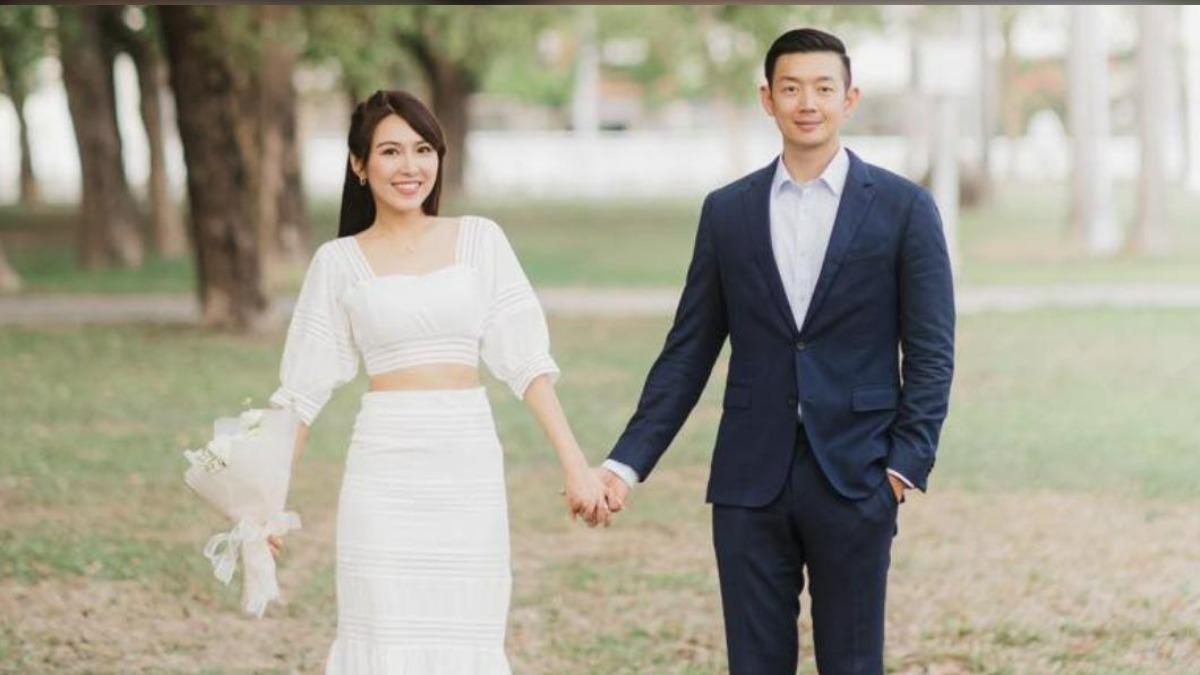 Peggy(左)與老公黃瀚霆(右)在去(2023)年9月登記結婚。(圖/翻攝自Peggy臉書)