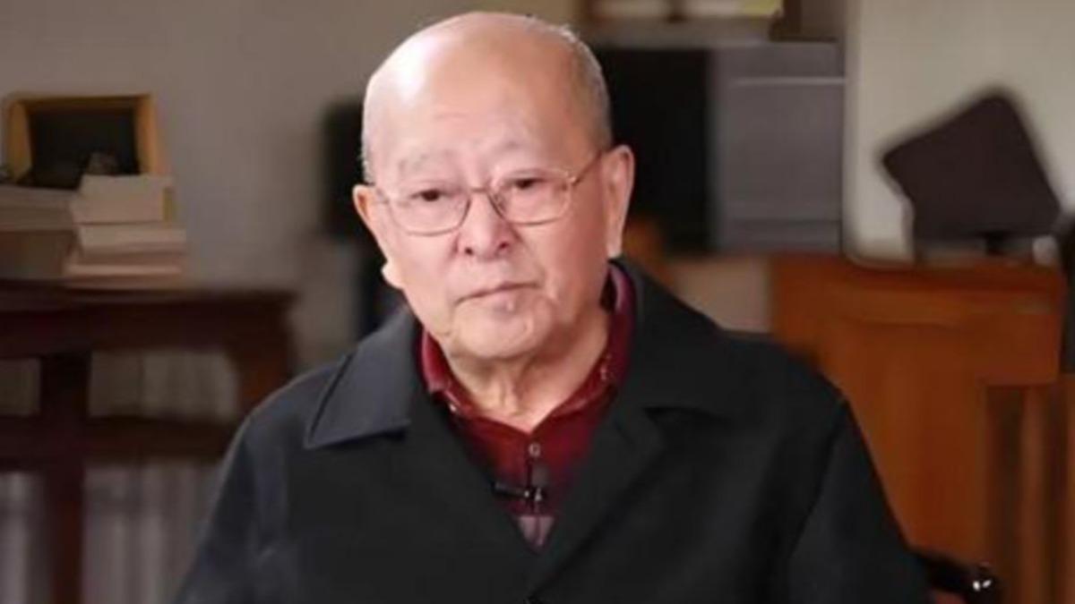 王鐵成奪下金雞獎、百花獎「雙影帝」。(圖/翻攝自微博)