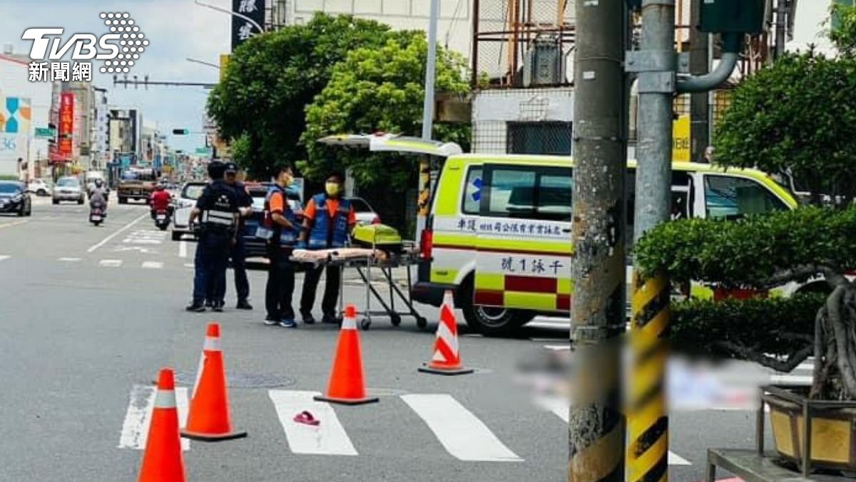 快訊/買完午餐要回家 台南婦騎單車遭輾「頭破血流」亡