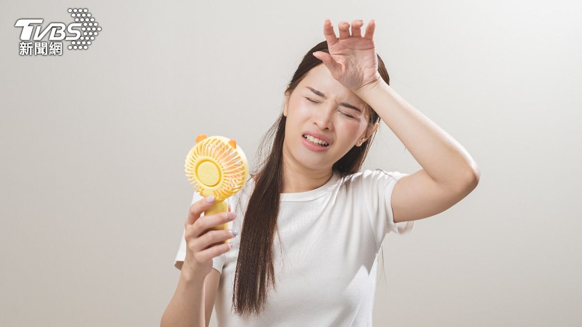 酷暑天氣更要開除濕機!醫曝「簡單4招」 熱感冒不敢靠近