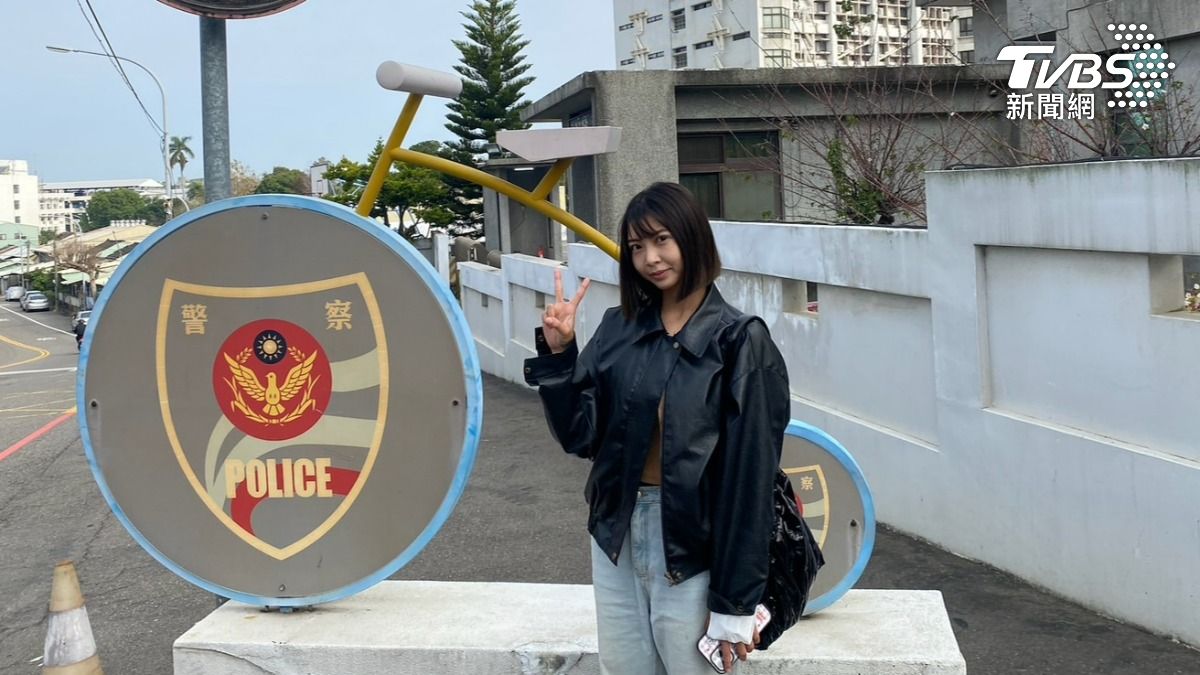 實習正妹警花吳旻倪。(圖/TVBS)