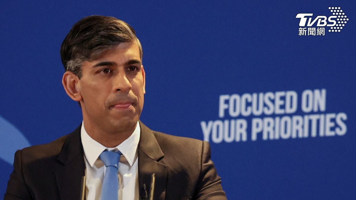 提前舉行國會選舉被視為英國首相蘇納克的政治豪賭。（圖／達志影像美聯社）