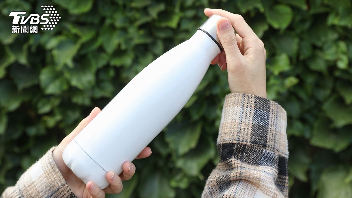 改成使用不鏽鋼、玻璃等材質的容器,確保容器成分不含雙酚A(BPA),都能夠降低罹患糖尿病風險。(示意圖/shutterstock 達志影像)