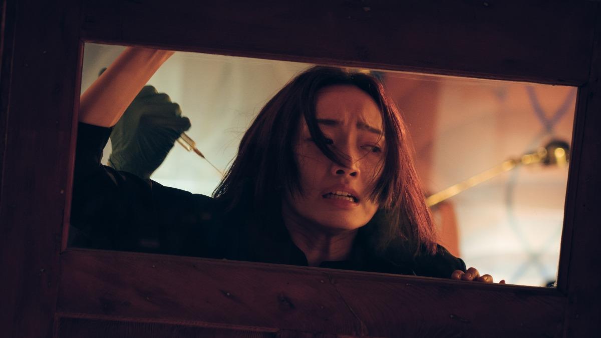 蔡思韵詮釋被兇手殘忍挖眼球的命案被害者。（圖／Netflix提供）